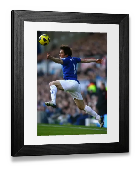 Framed Print : Everton's Leighton Baines in Action: Everton vs. Sunderland, Barclays Premier League, Goodison Park (2011)