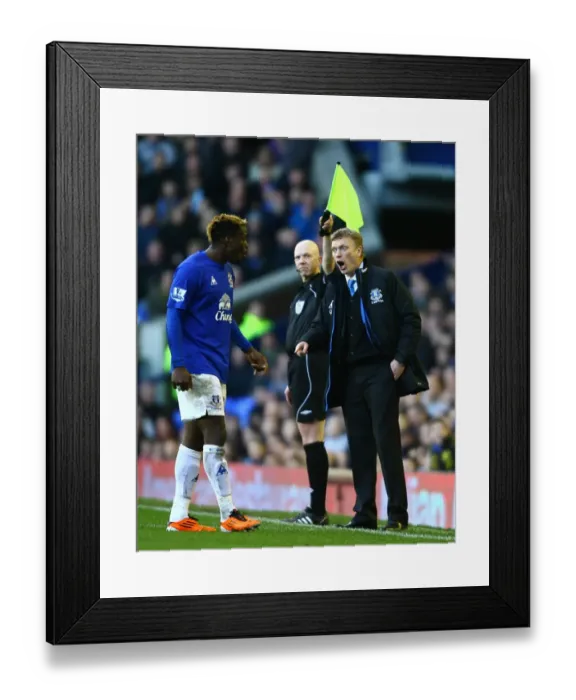 Framed Print : David Moyes Intensely Discusses Game Strategy with Louis Saha during Everton vs. Sunderland (Barclays Premier League, 26 February 2011, Goodison Park) Framed Print : David Moyes Intensely Discusses Game Strategy with Louis Saha during Everton vs. Sunderland (Barclays Premier League, 26 February 2011, Goodison Park)