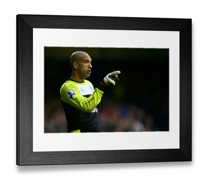 Framed Print : Tim Howard in Action: Everton vs Sunderland, Barclays Premier League - Goodison Park (2011) Framed Print : Tim Howard in Action: Everton vs Sunderland, Barclays Premier League - Goodison Park (2011)