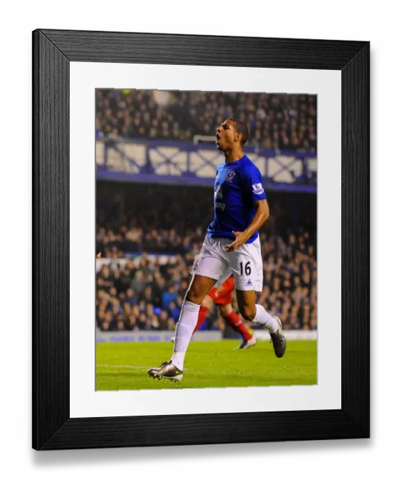 Framed Print : Determined Jermaine Beckford Leads Everton to Fifth Round FA Cup Victory over Reading at Goodison Park (01 March 2011) Framed Print : Determined Jermaine Beckford Leads Everton to Fifth Round FA Cup Victory over Reading at Goodison Park (01 March 2011)