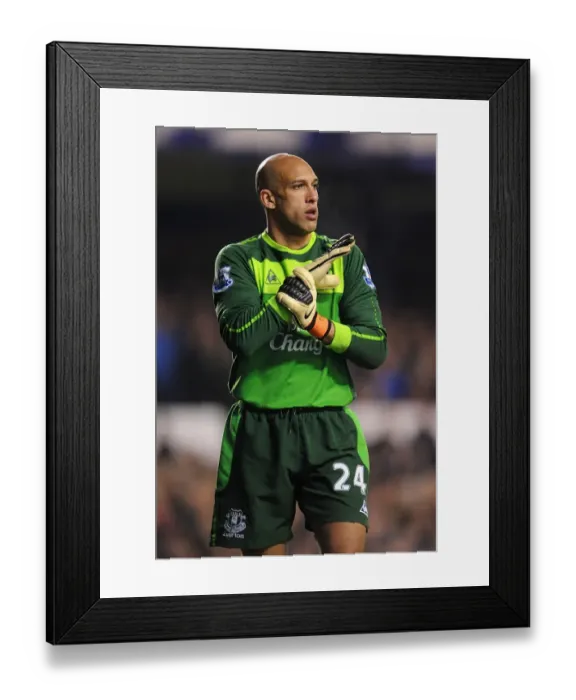 Framed Print : Tim Howard in Action: Everton vs. Reading, FA Cup Fifth Round at Goodison Park (01 March 2011) Framed Print : Tim Howard in Action: Everton vs. Reading, FA Cup Fifth Round at Goodison Park (01 March 2011)