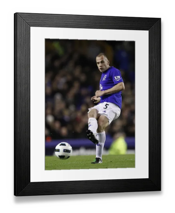 Framed Print : Johnny Heitinga: In Action for Everton vs Birmingham City, Barclays Premier League (09 Mar 2011, Goodison Park) Framed Print : Johnny Heitinga: In Action for Everton vs Birmingham City, Barclays Premier League (09 Mar 2011, Goodison Park)