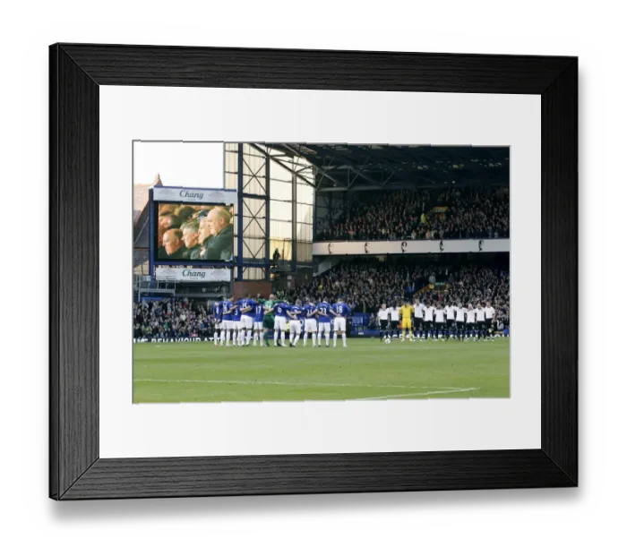 Framed Print : Everton vs Fulham: A Moment of Silence for Japan (Barclays Premier League, Goodison Park, 19 March 2011) Framed Print : Everton vs Fulham: A Moment of Silence for Japan (Barclays Premier League, Goodison Park, 19 March 2011)