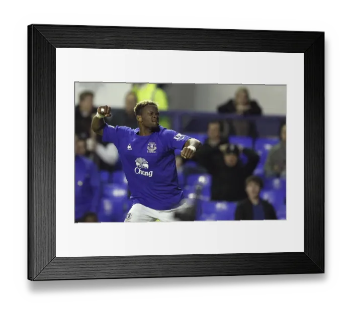 Framed Print : Everton's Louis Saha: Exulting in His Second Goal Against Fulham at Goodison Park (BPL 2011) Framed Print : Everton's Louis Saha: Exulting in His Second Goal Against Fulham at Goodison Park (BPL 2011)
