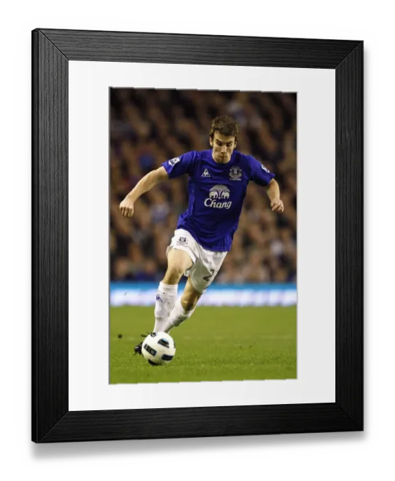 Framed Print : Seamus Coleman in Action: Everton vs. Fulham, Barclays Premier League (19 March 2011) - Goodison Park Framed Print : Seamus Coleman in Action: Everton vs. Fulham, Barclays Premier League (19 March 2011) - Goodison Park