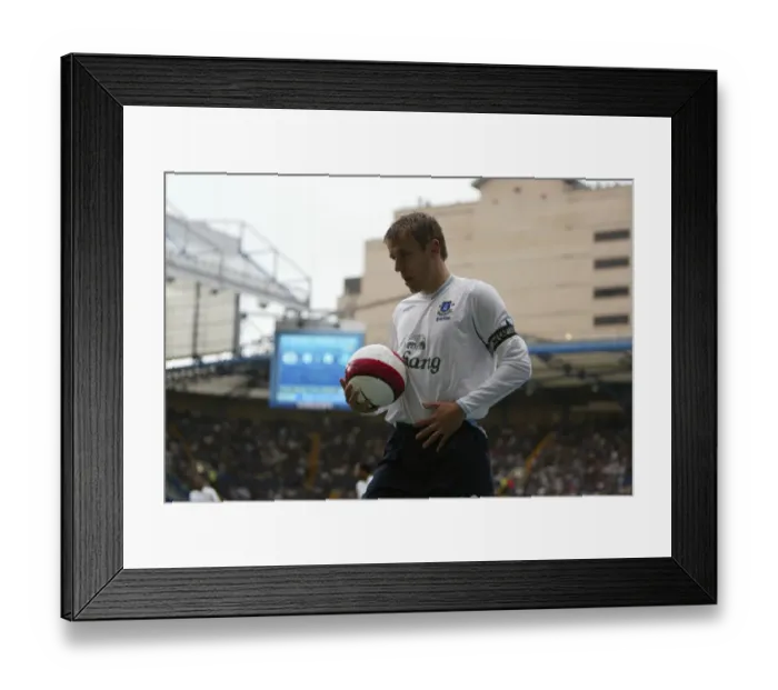 Framed Print : Phil Neville - Everton
