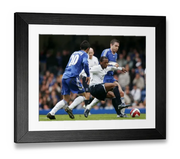 Framed Print : Chelsea v Everton - Manuel Fernandes in action against Frank Lampard