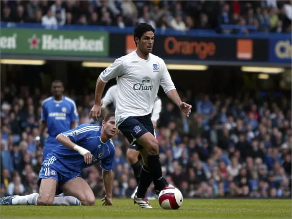 Chelsea v Everton - Mikel Arteta in action against Frank Lampard