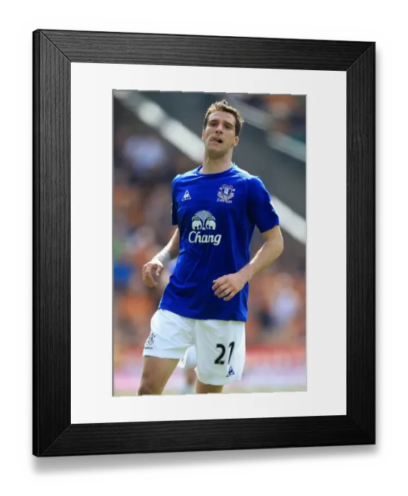 Framed Print : Everton's Apostolos Vellios Faces Off Against Wolverhampton Wanderers in the Barclays Premier League (09 April 2011) Framed Print : Everton's Apostolos Vellios Faces Off Against Wolverhampton Wanderers in the Barclays Premier League (09 April 2011)
