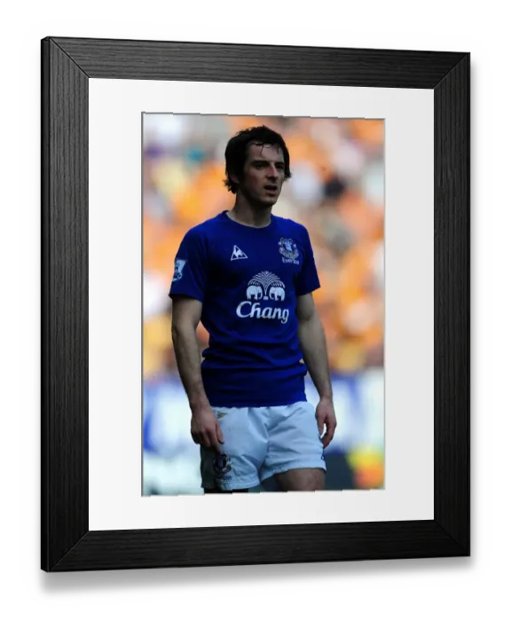 Framed Print : Thrilling Moments: Everton's Leighton Baines in Action against Wolverhampton Wanderers (April 2011) Framed Print : Thrilling Moments: Everton's Leighton Baines in Action against Wolverhampton Wanderers (April 2011)