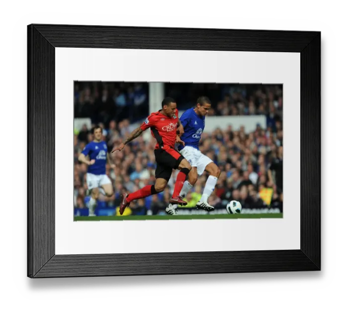 Framed Print : Battle for the Ball: Rodwell vs. Jones - Everton vs. Blackburn Rovers (BPL, Goodison Park, 16 April 2011) Framed Print : Battle for the Ball: Rodwell vs. Jones - Everton vs. Blackburn Rovers (BPL, Goodison Park, 16 April 2011)