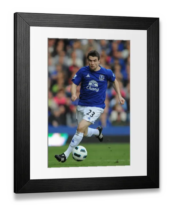 Framed Print : Seamus Coleman in Action: Everton vs. Blackburn Rovers, Premier League (16 April 2011)