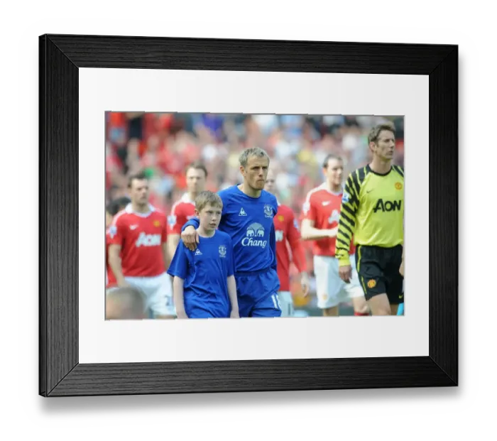 Framed Print : Phil Neville's Emotional Return: Everton vs. Manchester United, Barclays Premier League (23 April 2011) Framed Print : Phil Neville's Emotional Return: Everton vs. Manchester United, Barclays Premier League (23 April 2011)