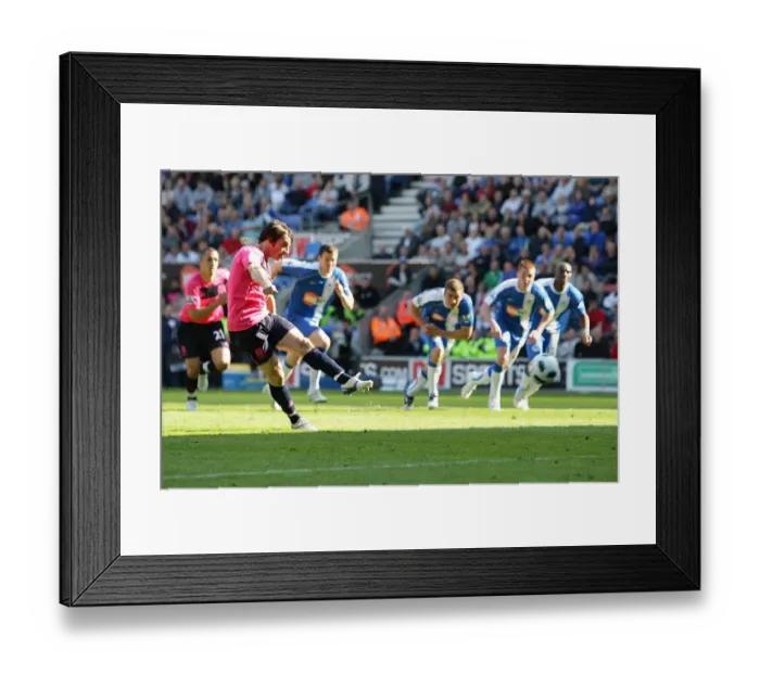 Framed Print : Leighton Baines Scores Everton's First Goal vs. Wigan Athletic in Barclays Premier League (30 April 2011) Framed Print : Leighton Baines Scores Everton's First Goal vs. Wigan Athletic in Barclays Premier League (30 April 2011)