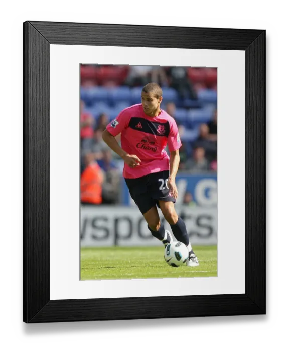 Framed Print : Jack Rodwell's Unyielding Rivalry: Everton vs. Wigan Athletic, Barclays Premier League (30 April 2011) Framed Print : Jack Rodwell's Unyielding Rivalry: Everton vs. Wigan Athletic, Barclays Premier League (30 April 2011)