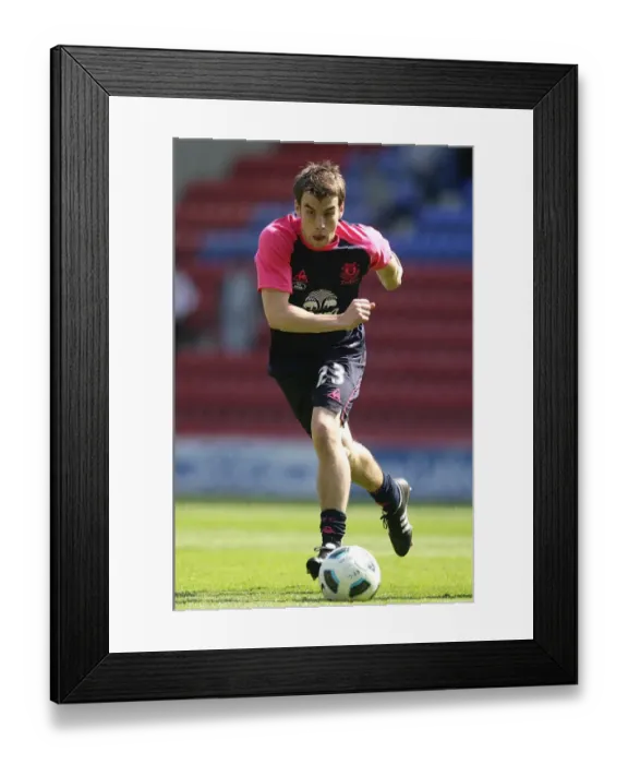 Framed Print : Thrilling Moment: Seamus Coleman in Action - Everton vs. Wigan Athletic, Barclays Premier League (April 2011) Framed Print : Thrilling Moment: Seamus Coleman in Action - Everton vs. Wigan Athletic, Barclays Premier League (April 2011)