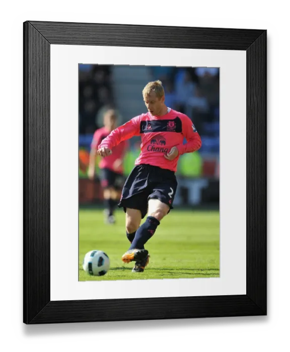 Framed Print : Tony Hibbert in Action: Everton vs. Wigan Athletic, Barclays Premier League (30 April 2011) Framed Print : Tony Hibbert in Action: Everton vs. Wigan Athletic, Barclays Premier League (30 April 2011)