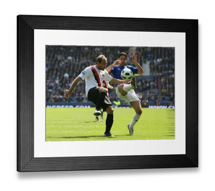 Framed Print : Battle for the Ball: Arteta vs. Zabaleta - Everton vs. Manchester City (07 May 2011) Framed Print : Battle for the Ball: Arteta vs. Zabaleta - Everton vs. Manchester City (07 May 2011)