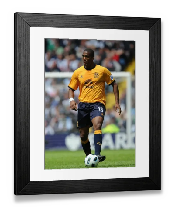 Framed Print : Sylvain Distin in Action: Everton vs. West Bromwich Albion, Barclays Premier League (14 May 2011) Framed Print : Sylvain Distin in Action: Everton vs. West Bromwich Albion, Barclays Premier League (14 May 2011)