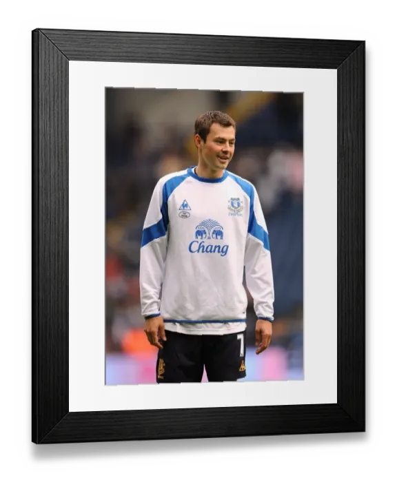 Framed Print : Diniyar Bilyaletdinov's Showdown at Goodison Park: Everton vs. West Bromwich Albion (May 2011) Framed Print : Diniyar Bilyaletdinov's Showdown at Goodison Park: Everton vs. West Bromwich Albion (May 2011)