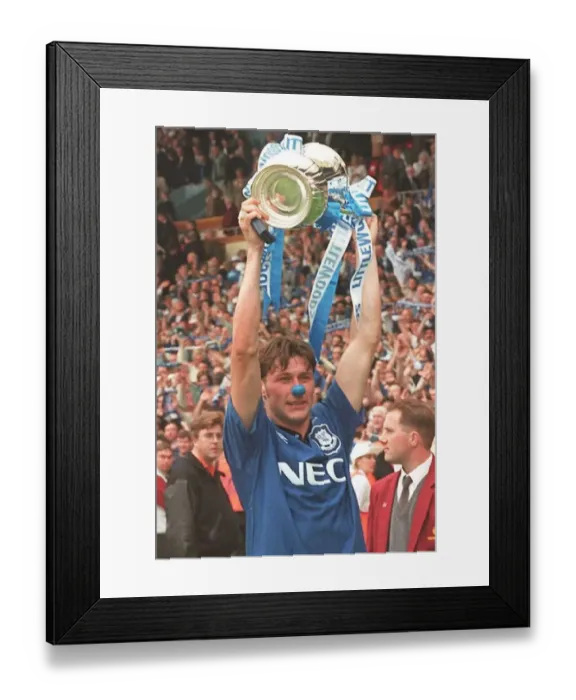 Framed Print : 1995 FA Cup - Final - Everton V Manchester United - Wembley Framed Print : 1995 FA Cup - Final - Everton V Manchester United - Wembley
