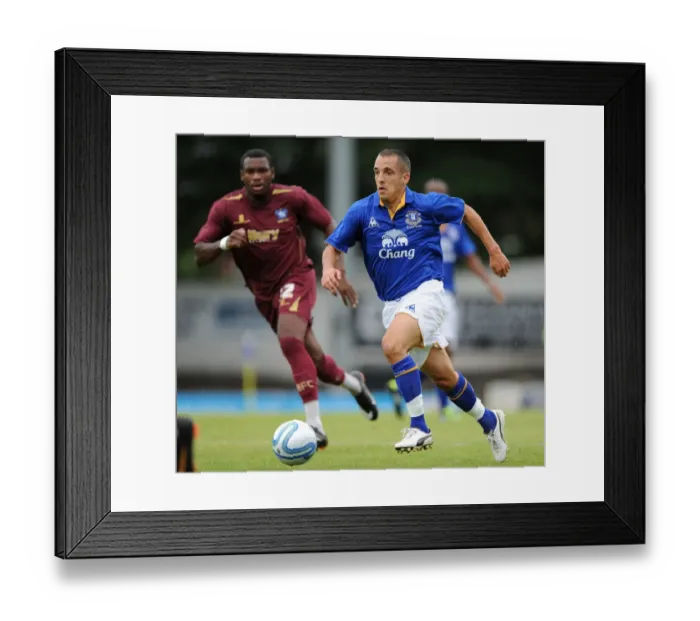 Framed Print : Everton's Leon Osman in Action: Everton vs Bury (15 July 2011) Framed Print : Everton's Leon Osman in Action: Everton vs Bury (15 July 2011)