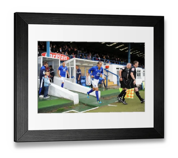 Framed Print : Everton FC: Phil Neville and Team Unveil Themselves at Gigg Lane Ahead of Bury Clash (July 15, 2011) Framed Print : Everton FC: Phil Neville and Team Unveil Themselves at Gigg Lane Ahead of Bury Clash (July 15, 2011)