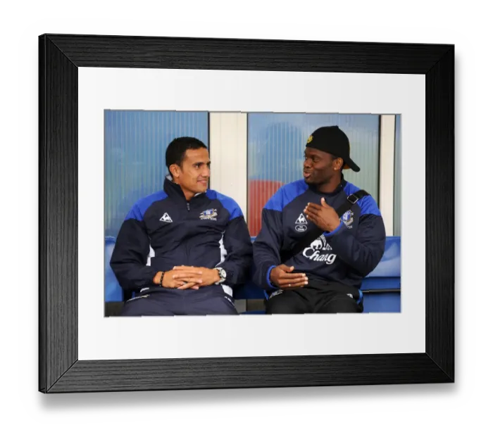 Framed Print : Everton's Star Duo: Tim Cahill and Louis Saha Shine in Pre-Season Friendly at Bury's Gigg Lane (15 July 2011) Framed Print : Everton's Star Duo: Tim Cahill and Louis Saha Shine in Pre-Season Friendly at Bury's Gigg Lane (15 July 2011)