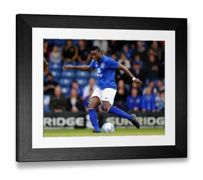 Framed Print : Magaye Gueye in Action: Everton FC's Pre-Season Thriller vs Bury at Gigg Lane (15 July 2011) Framed Print : Magaye Gueye in Action: Everton FC's Pre-Season Thriller vs Bury at Gigg Lane (15 July 2011)