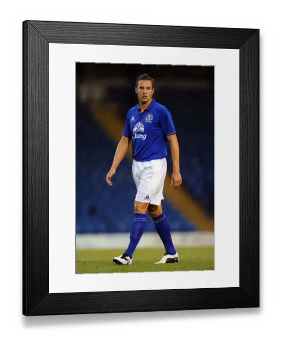 Framed Print : Phil Jagielka in Action: Everton's Pre-Season Training at Bury's Gigg Lane (July 2011) Framed Print : Phil Jagielka in Action: Everton's Pre-Season Training at Bury's Gigg Lane (July 2011)