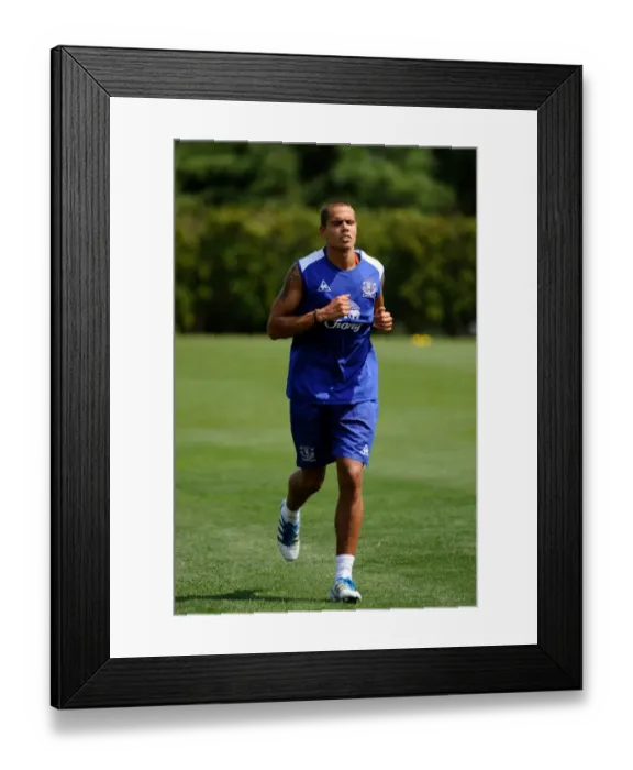 Framed Print : Everton FC: Training in Philadelphia - Preparing for the 2011 Season Framed Print : Everton FC: Training in Philadelphia - Preparing for the 2011 Season
