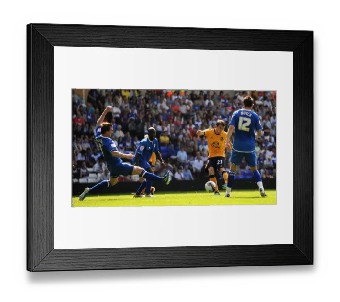 Framed Print : Seamus Coleman's Strike: Everton vs Birmingham City (July 30, 2011) Framed Print : Seamus Coleman's Strike: Everton vs Birmingham City (July 30, 2011)