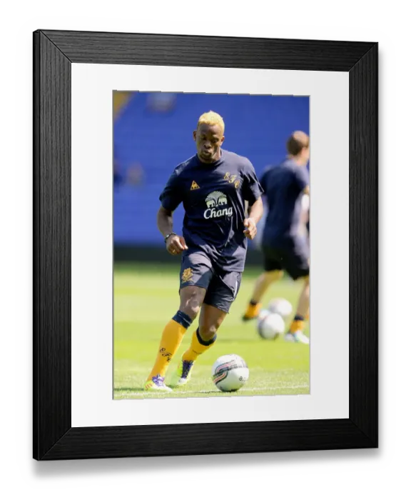 Framed Print : Thrilling Pre-Season Clash: Louis Saha in Action for Everton vs Birmingham City (30 July 2011) Framed Print : Thrilling Pre-Season Clash: Louis Saha in Action for Everton vs Birmingham City (30 July 2011)