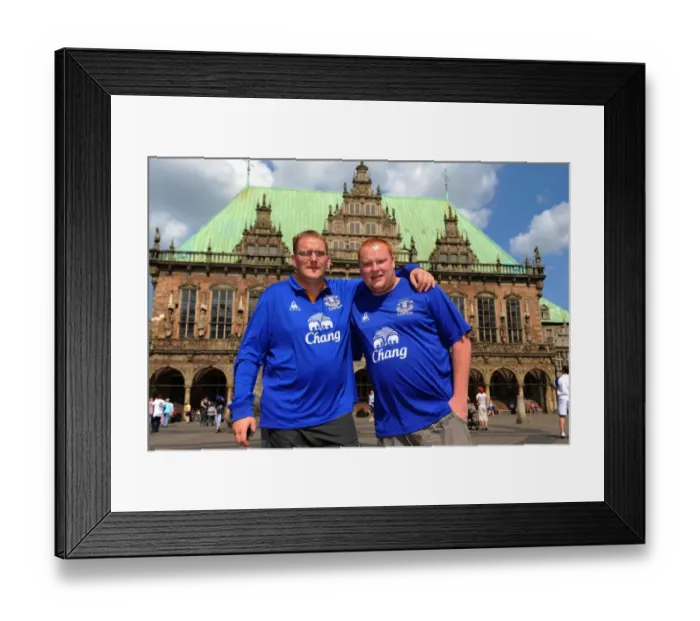Framed Print : Pre Season Friendly - Werder Bremen v Everton - Weserstadion Framed Print : Pre Season Friendly - Werder Bremen v Everton - Weserstadion