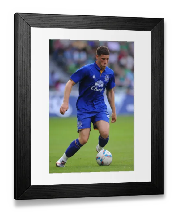 Framed Print : Weserstadion Showdown: Ross Barkley and Everton Take on Werder Bremel (02.08.2011) Framed Print : Weserstadion Showdown: Ross Barkley and Everton Take on Werder Bremel (02.08.2011)