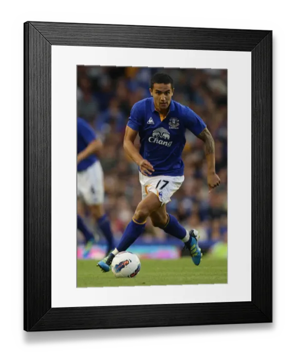 Framed Print : Everton's Tim Cahill in Action: Pre-Season Thriller at Goodison Park (Everton vs Villarreal, 05.08.2011) Framed Print : Everton's Tim Cahill in Action: Pre-Season Thriller at Goodison Park (Everton vs Villarreal, 05.08.2011)