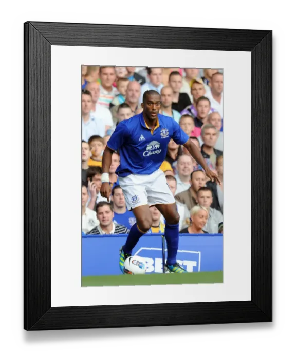 Framed Print : Sylvain Distin at Goodison Park: Everton FC vs Villarreal (Pre-Season Friendly, 5 August 2011)