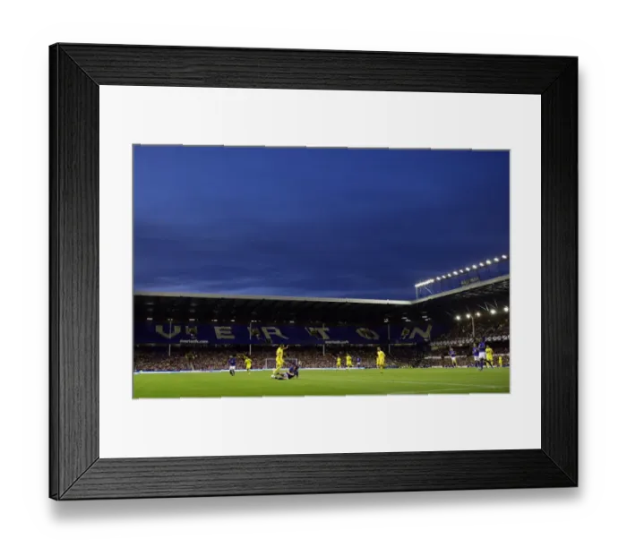 Framed Print : Everton vs Villarreal: Pre-Season Battle at Goodison Park (05.08.2011) Framed Print : Everton vs Villarreal: Pre-Season Battle at Goodison Park (05.08.2011)