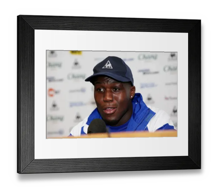 Framed Print : Royston Drente's Welcome to Everton: New Signing Press Conference at Finch Farm