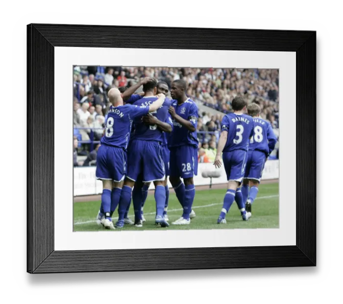 Framed Print : Joleon Lescott's Game-Winning Goal: Everton's 1-2 Triumph Over Bolton Wanderers (01 / 09 / 07) Framed Print : Joleon Lescott's Game-Winning Goal: Everton's 1-2 Triumph Over Bolton Wanderers (01 / 09 / 07)