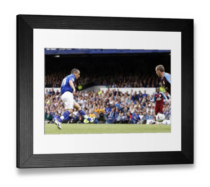 Framed Print : Leon Osman's Game-Winning Goal: Everton vs. Aston Villa, Barclays Premier League (Goodison Park, 10 September 2011) Framed Print : Leon Osman's Game-Winning Goal: Everton vs. Aston Villa, Barclays Premier League (Goodison Park, 10 September 2011)
