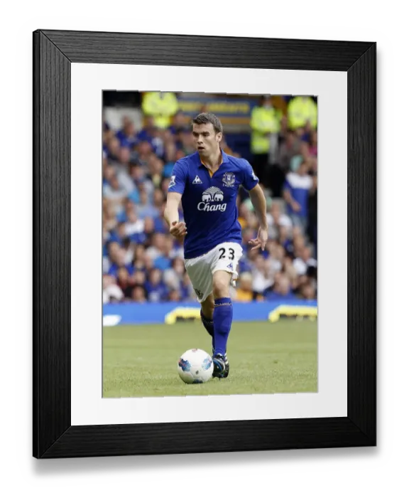 Framed Print : Seamus Coleman in Action: Everton vs. Aston Villa, Barclays Premier League, Goodison Park (2011) Framed Print : Seamus Coleman in Action: Everton vs. Aston Villa, Barclays Premier League, Goodison Park (2011)