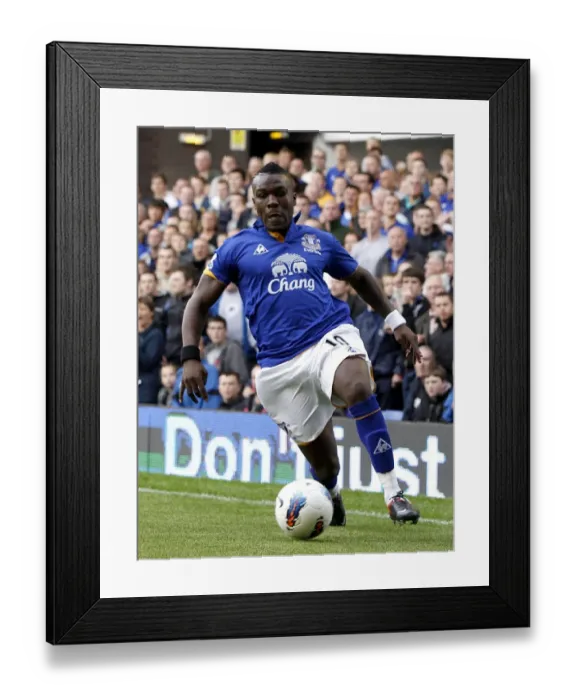 Framed Print : Royston Drente's Debut: Everton vs. Aston Villa, Barclays Premier League, Goodison Park (September 10, 2011) Framed Print : Royston Drente's Debut: Everton vs. Aston Villa, Barclays Premier League, Goodison Park (September 10, 2011)