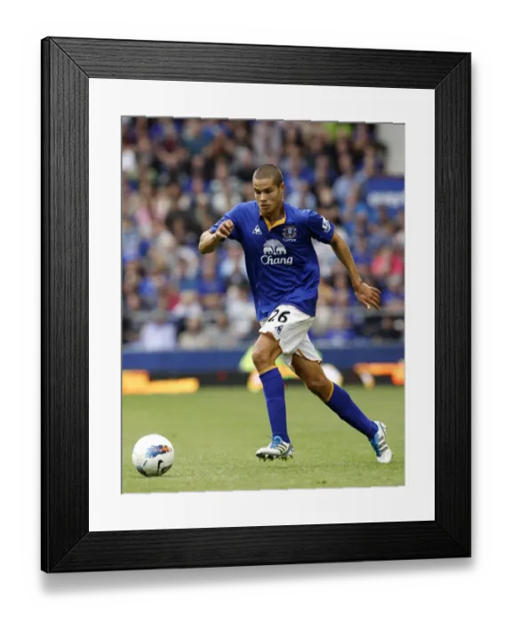 Framed Print : Thrilling Premier League Showdown: Jack Rodwell of Everton vs Aston Villa at Goodison Park (September 10, 2011) Framed Print : Thrilling Premier League Showdown: Jack Rodwell of Everton vs Aston Villa at Goodison Park (September 10, 2011)