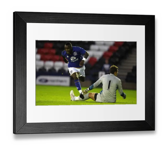 Framed Print : Royston Drenthe's Thrilling Goal: Everton's Reserve Victory over Aston Villa (September 13, 2011, Halton Stadium)
