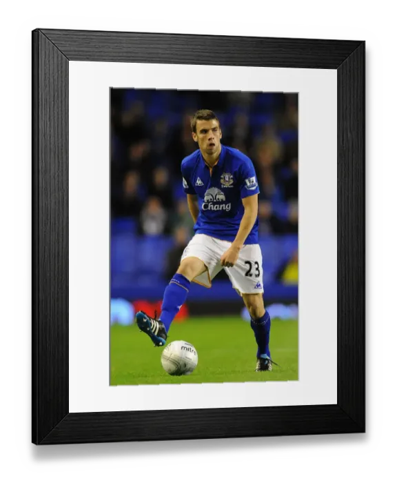 Framed Print : Seamus Coleman in Action: Everton vs. West Bromwich Albion (Carling Cup Round 3, 2011) Framed Print : Seamus Coleman in Action: Everton vs. West Bromwich Albion (Carling Cup Round 3, 2011)