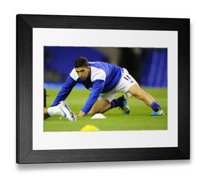Framed Print : Denis Stracqualursi Scores the Winner: Everton Triumphs Over West Bromwich Albion in Carling Cup Round 3 (September 21, 2011)