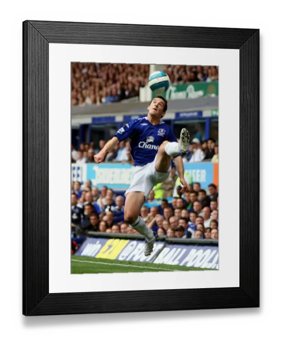 Framed Print : Football - Everton v Manchester United Barclays Premier League - Goodison Park - 15 / 9 / 07 Evertons Leighton Baines in action during the game Mandatory Credit: Action Images / Jason Framed Print : Football - Everton v Manchester United Barclays Premier League - Goodison Park - 15 / 9 / 07 Evertons Leighton Baines in action during the game Mandatory Credit: Action Images / Jason
