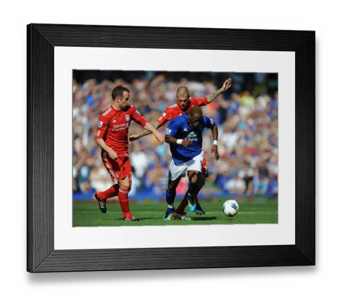 Framed Print : Barclays Premier League - Everton v Liverpool - Goodison Park Framed Print : Barclays Premier League - Everton v Liverpool - Goodison Park