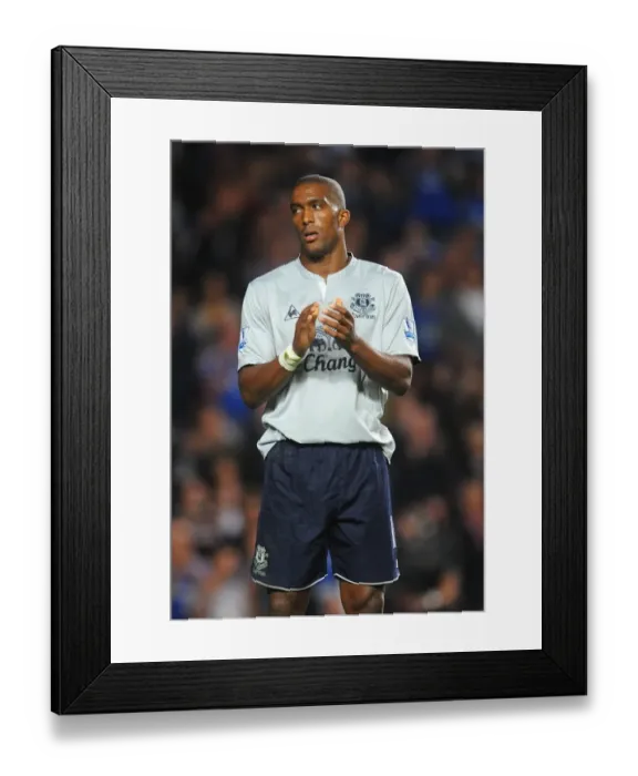 Framed Print : Distin at Stamford Bridge: Everton's Defender Stands Firm Against Chelsea (15 October 2011, Barclays Premier League) Framed Print : Distin at Stamford Bridge: Everton's Defender Stands Firm Against Chelsea (15 October 2011, Barclays Premier League)